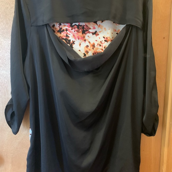 Apt 9 floral open back blouse Plus size - Picture 6 of 7